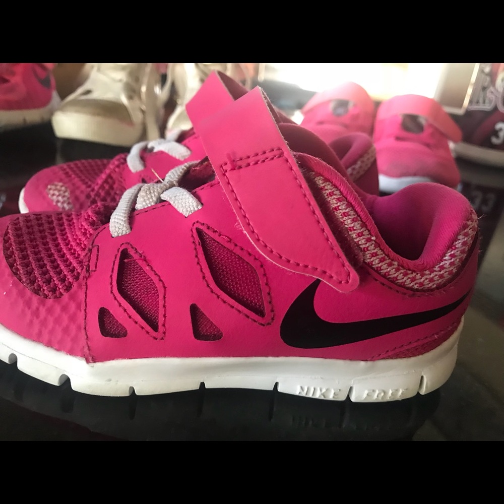Running shoes